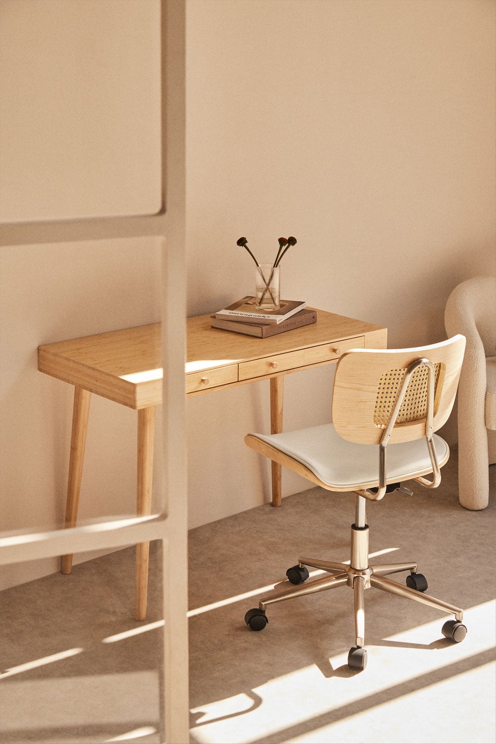 Bureau 100x50 cm en bambou avec tiroirs Takeo
