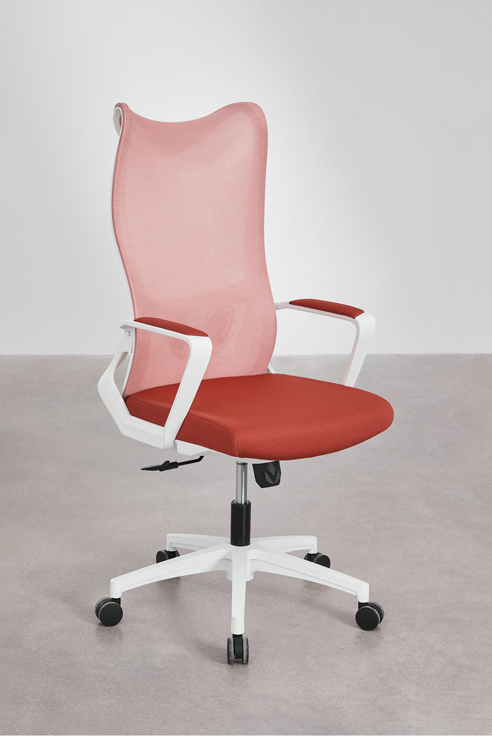 Chaise de bureau avec roulettes et accoudoirs Ribaute