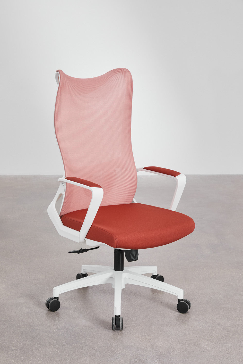 Chaise de bureau avec roulettes et accoudoirs Ribaute