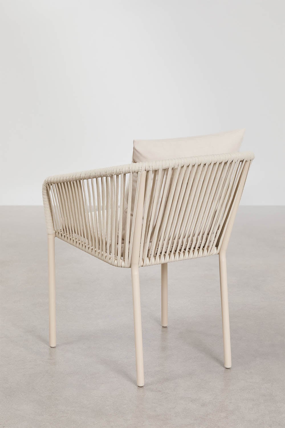 Chaise de jardin avec accoudoirs en corde tressée Arhiza Classic