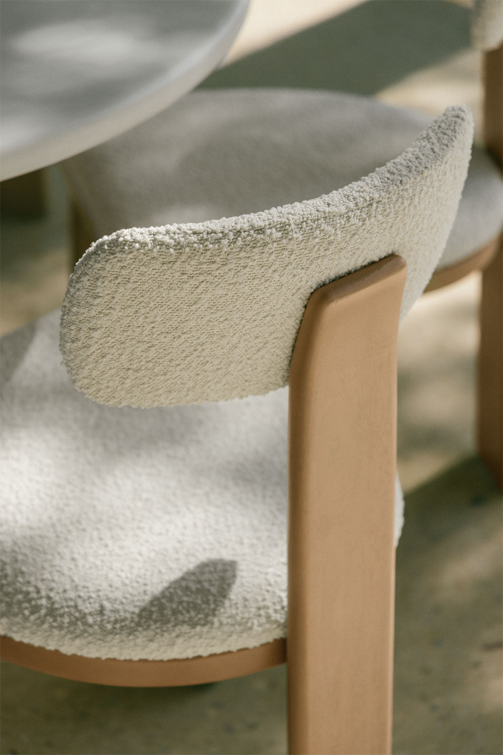 Chaise de jardin en bois d'acacia et revêtue de tissu bouclé Malta