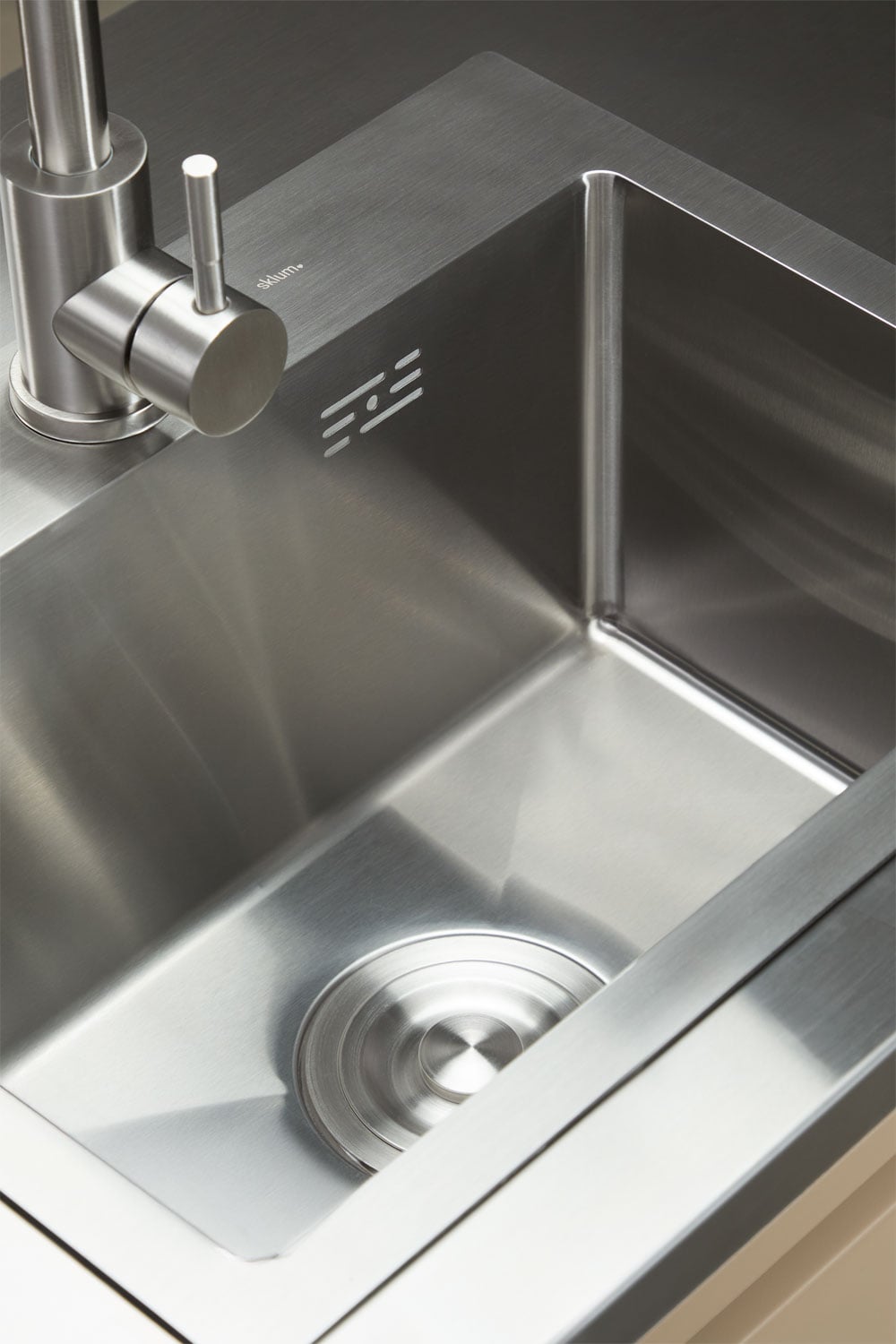 Cuisine modulaire d'extérieur 2 pièces avec évier et rangement en acier Rivana