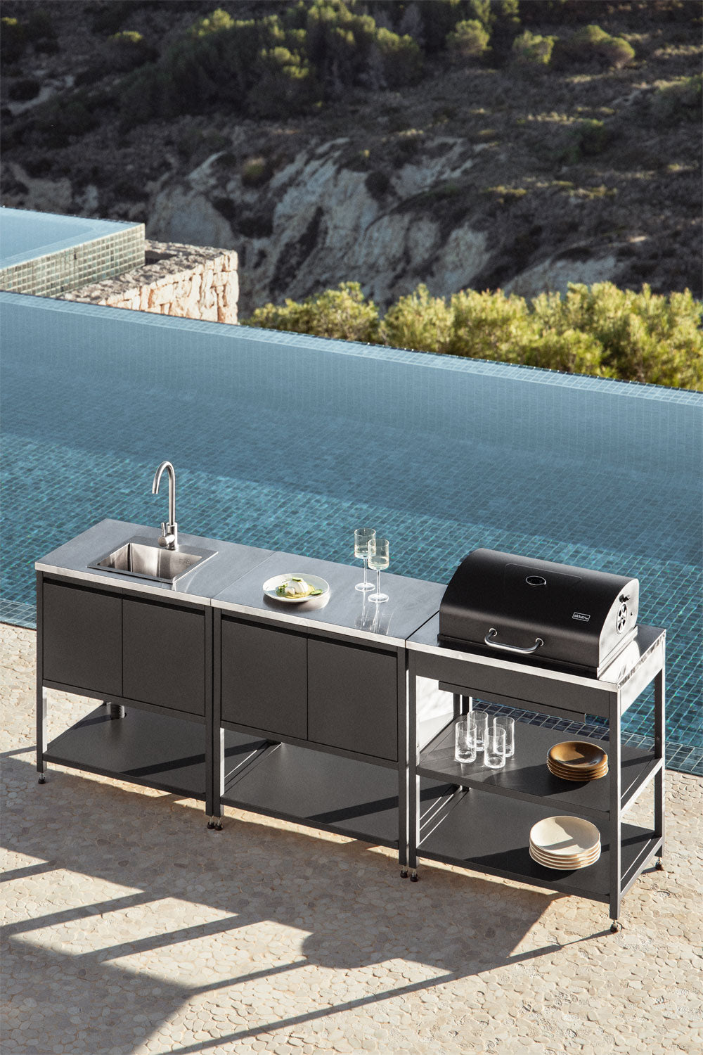 Cuisine modulaire d'extérieur 3 pièces avec évier, rangement et barbecue au charbon en acier Savona