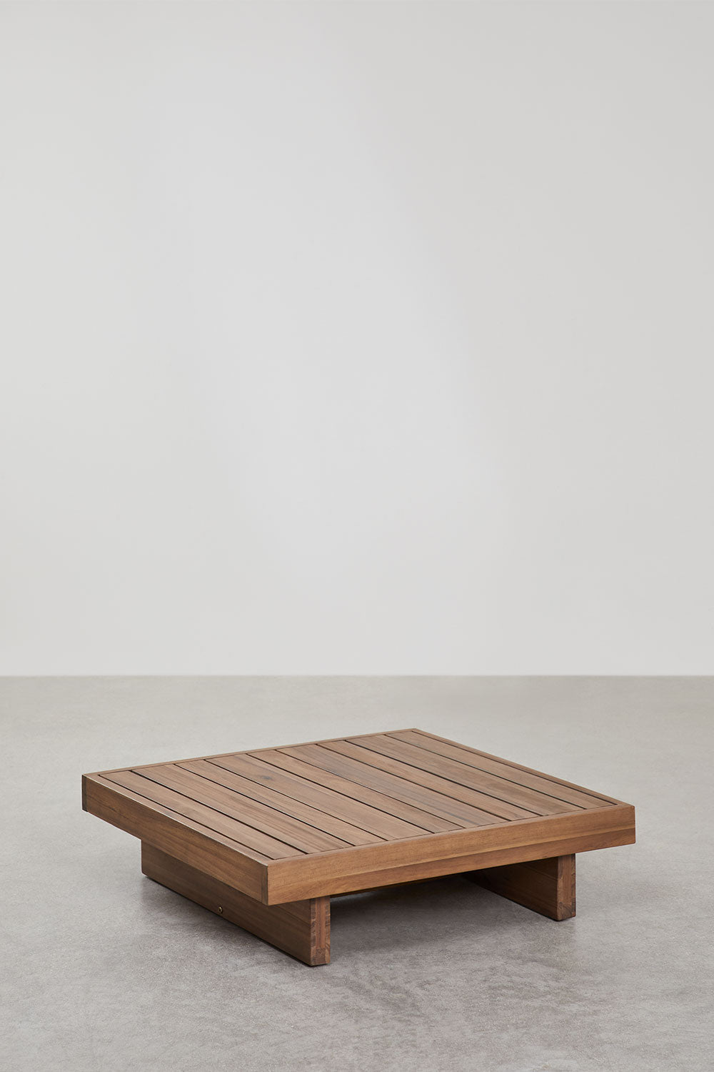 Ensemble de salon avec canapé modulable 3 pièces avec 2 fauteuils d'angle, table basse et pouf en bois d'acacia Dailin