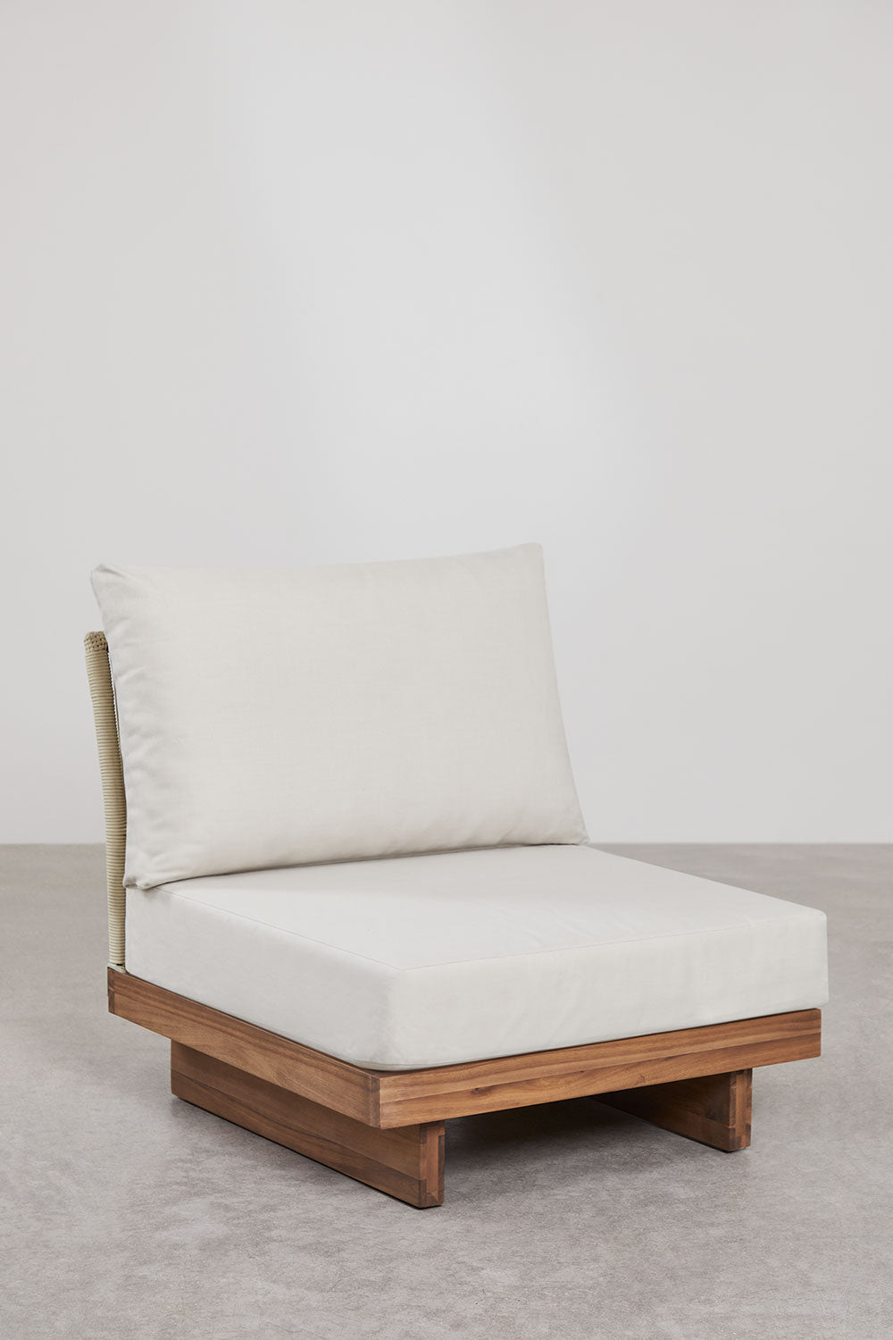 Ensemble de salon avec canapé modulable 3 pièces avec 2 fauteuils d'angle, table basse et pouf en bois d'acacia Dailin