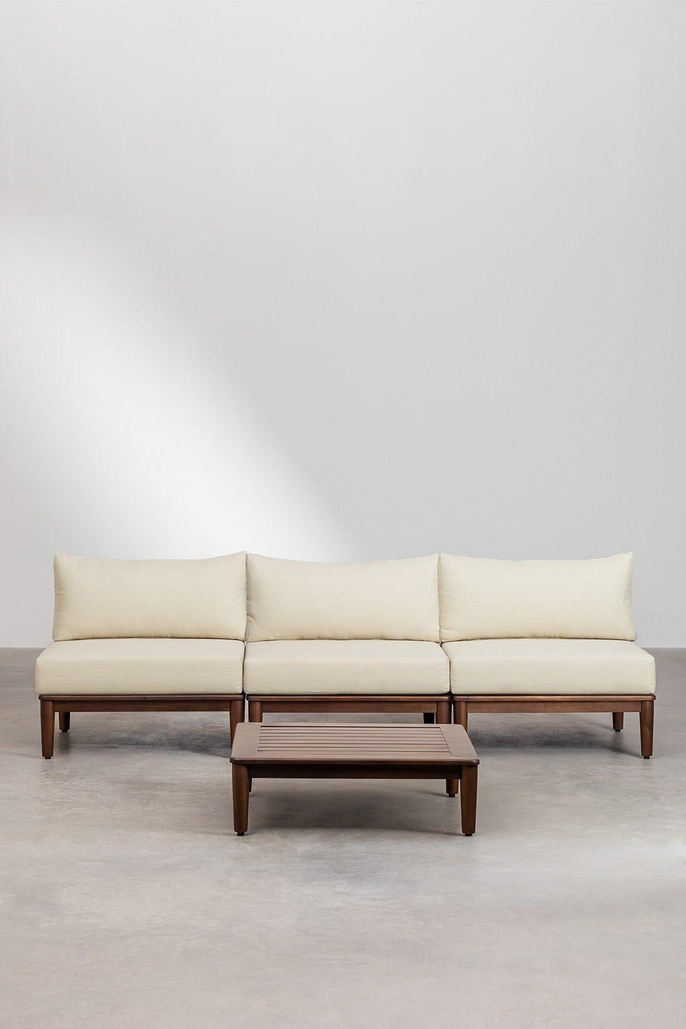 Ensemble de salon avec canapé modulaire 3 pièces et table basse en acacia Giulia