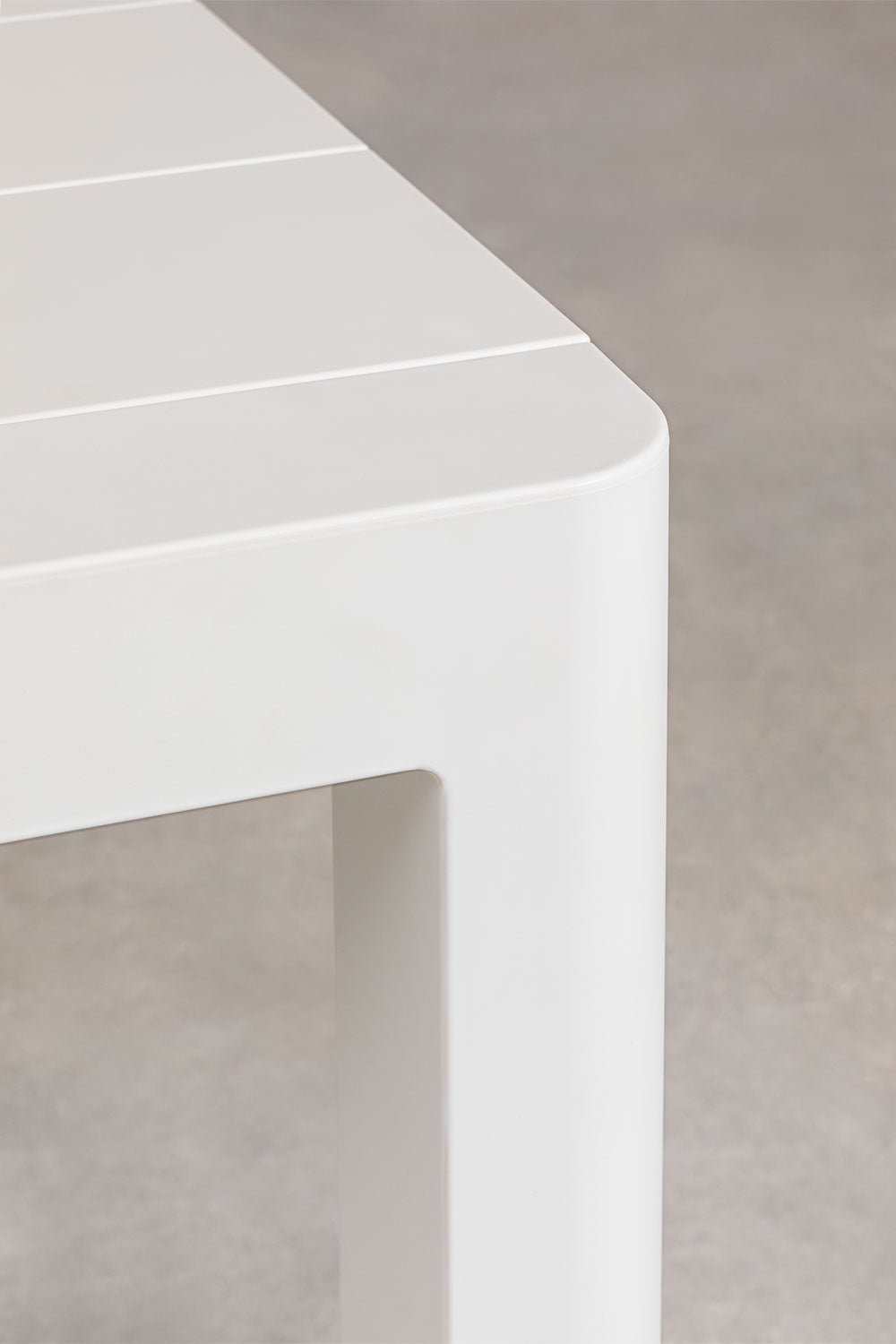Set de table rectangulaire 180x100 cm Arnadine et 6 chaises de salle à manger en polypropylène et acier Lynette