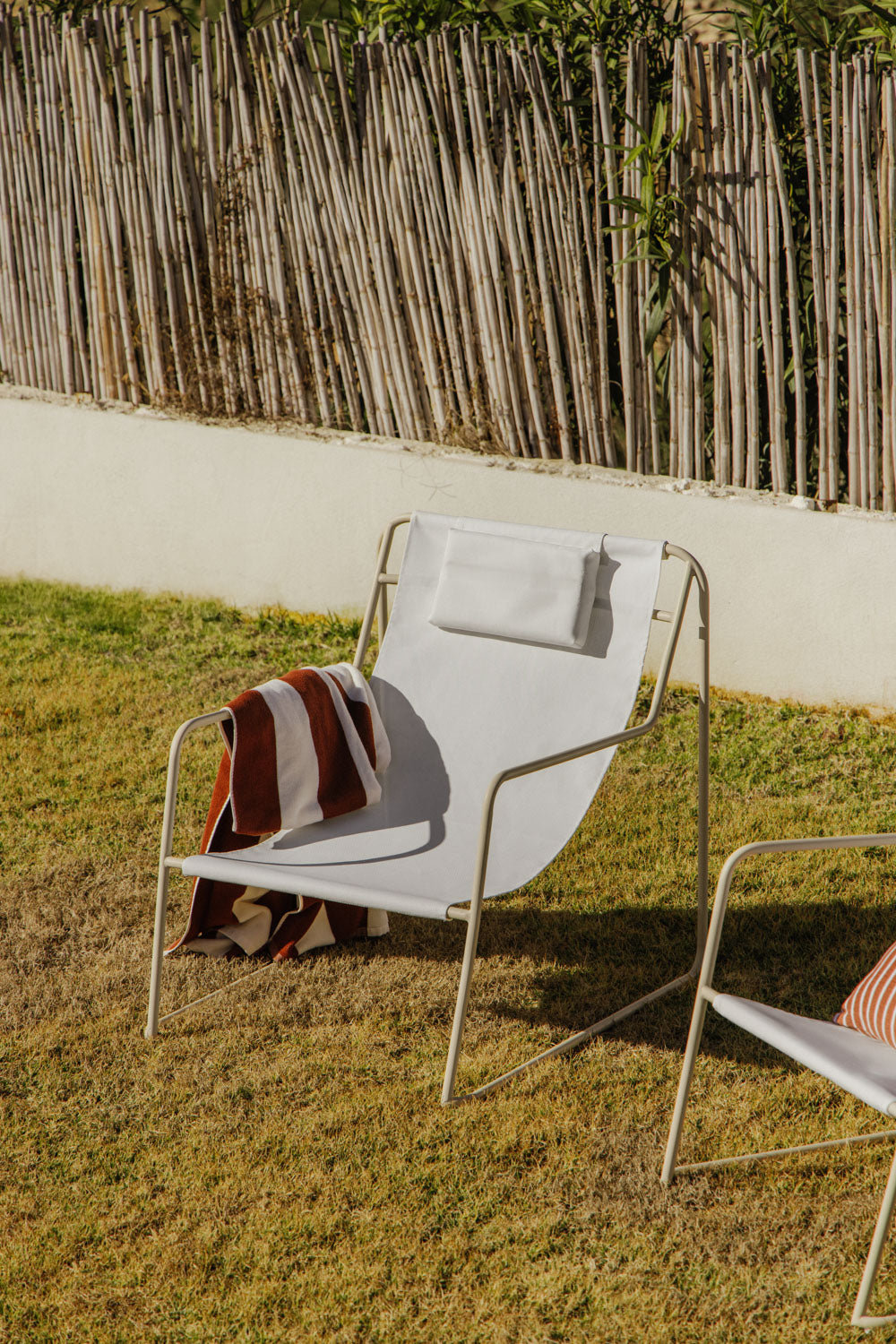 Hamaca avec accoudoirs en acier avec coussin Lorvian