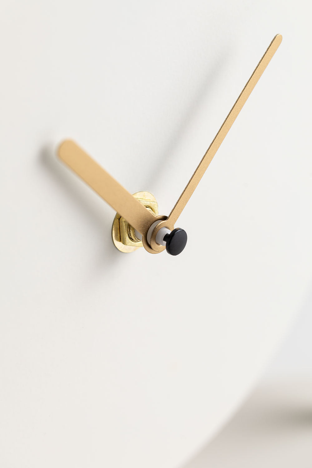 Horloge de table en fer Anuket