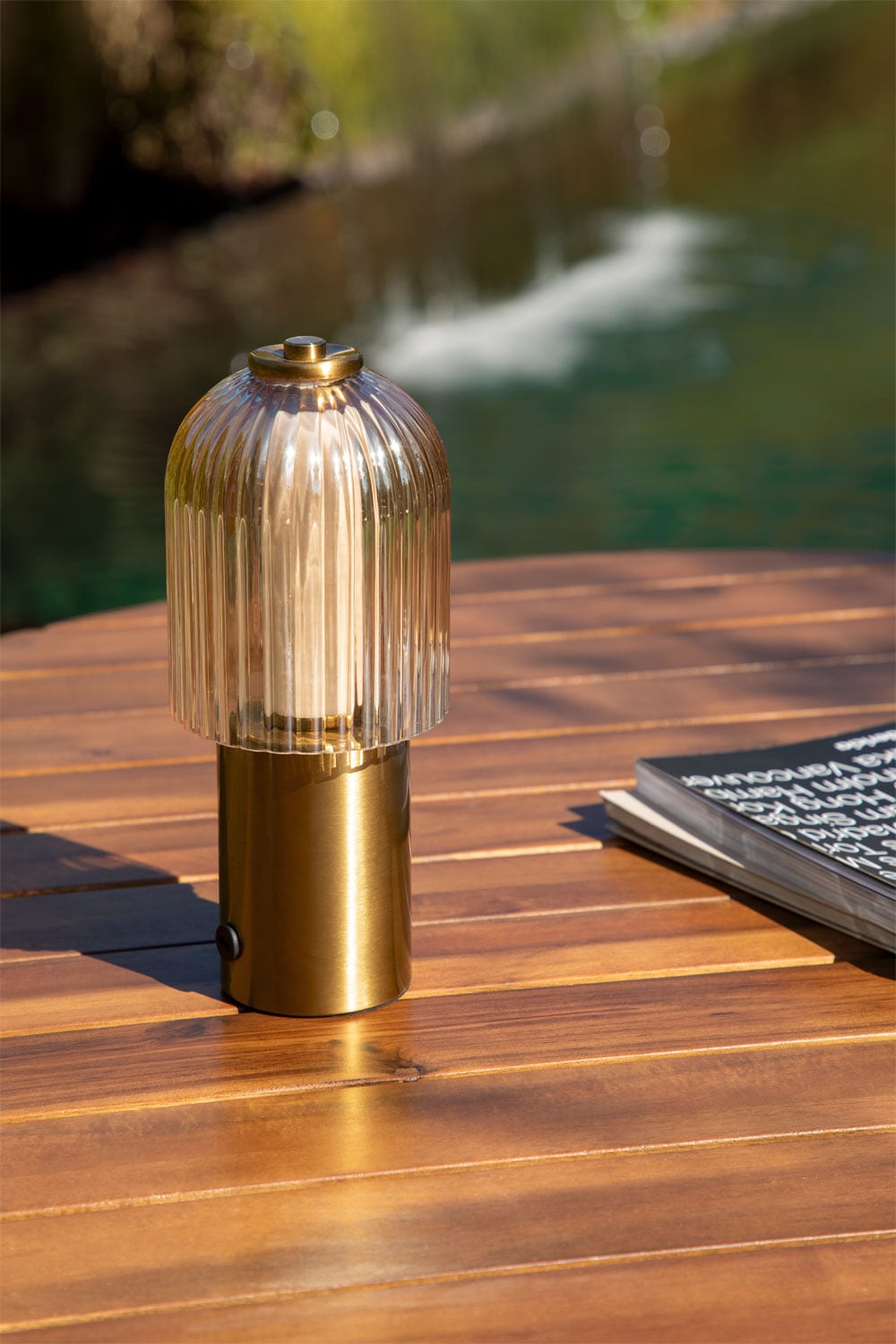 Lampe de table LED sans fil pour extérieur en fer et verre Neristan