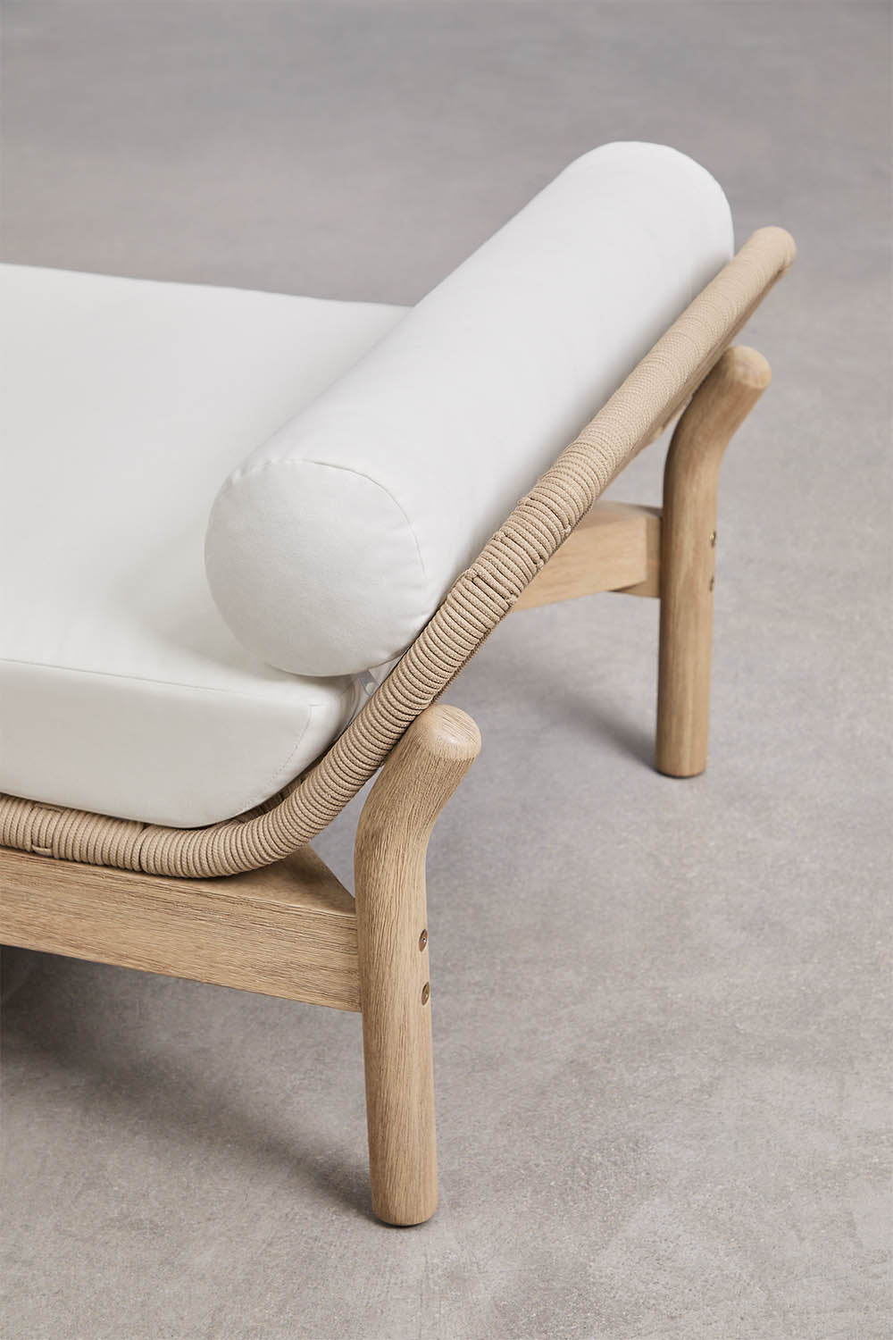 Divan de jardin en bois d'acacia et corde tressée Karvia