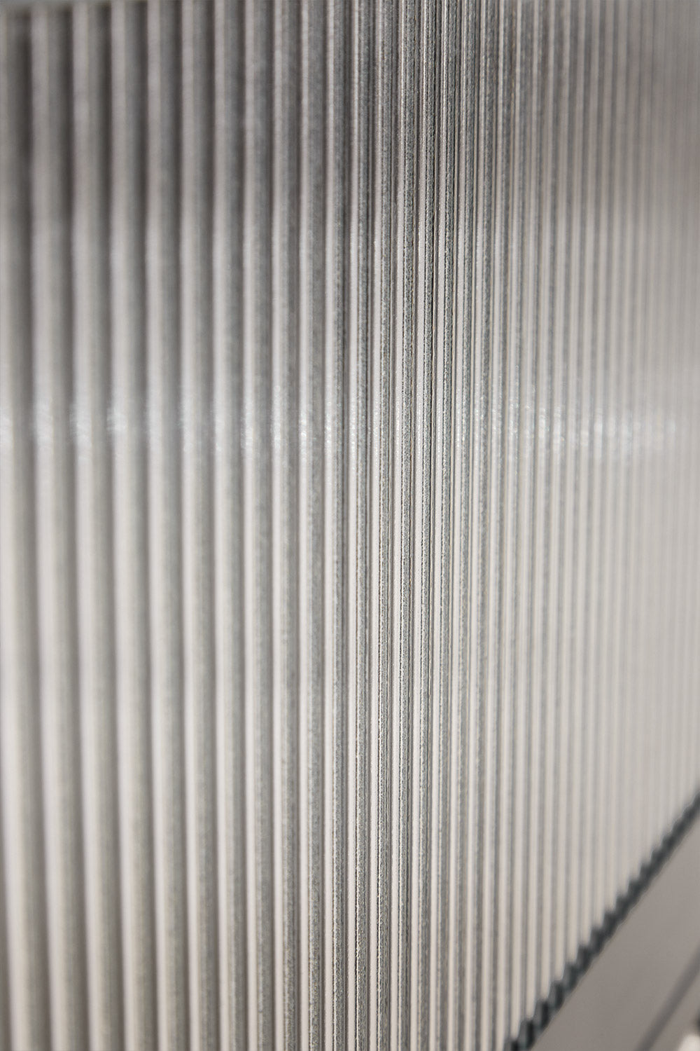 Meuble TV 180x40 cm en acier et verre Paoline