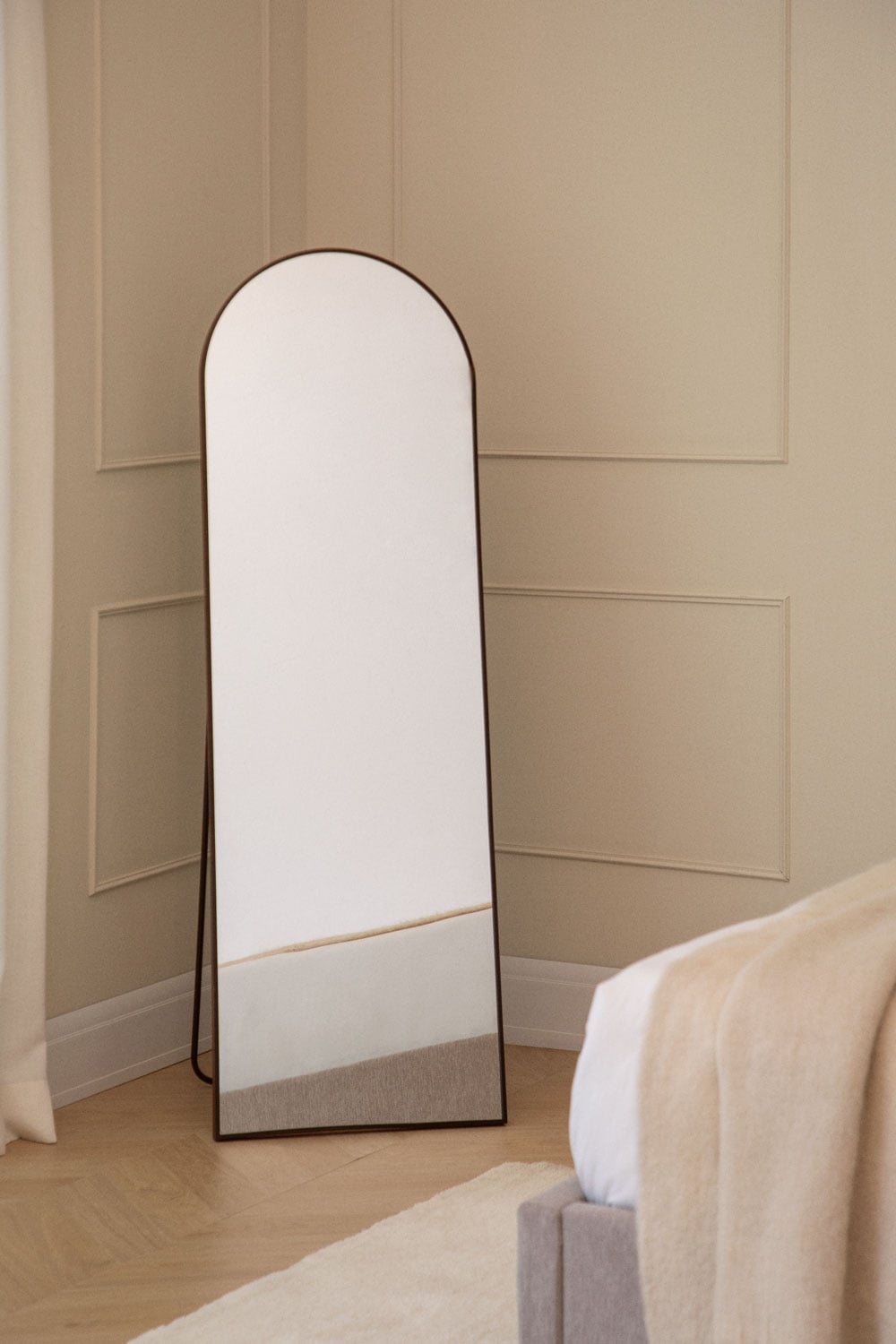 Miroir sur pied 50x150 cm en aluminium Naruvy