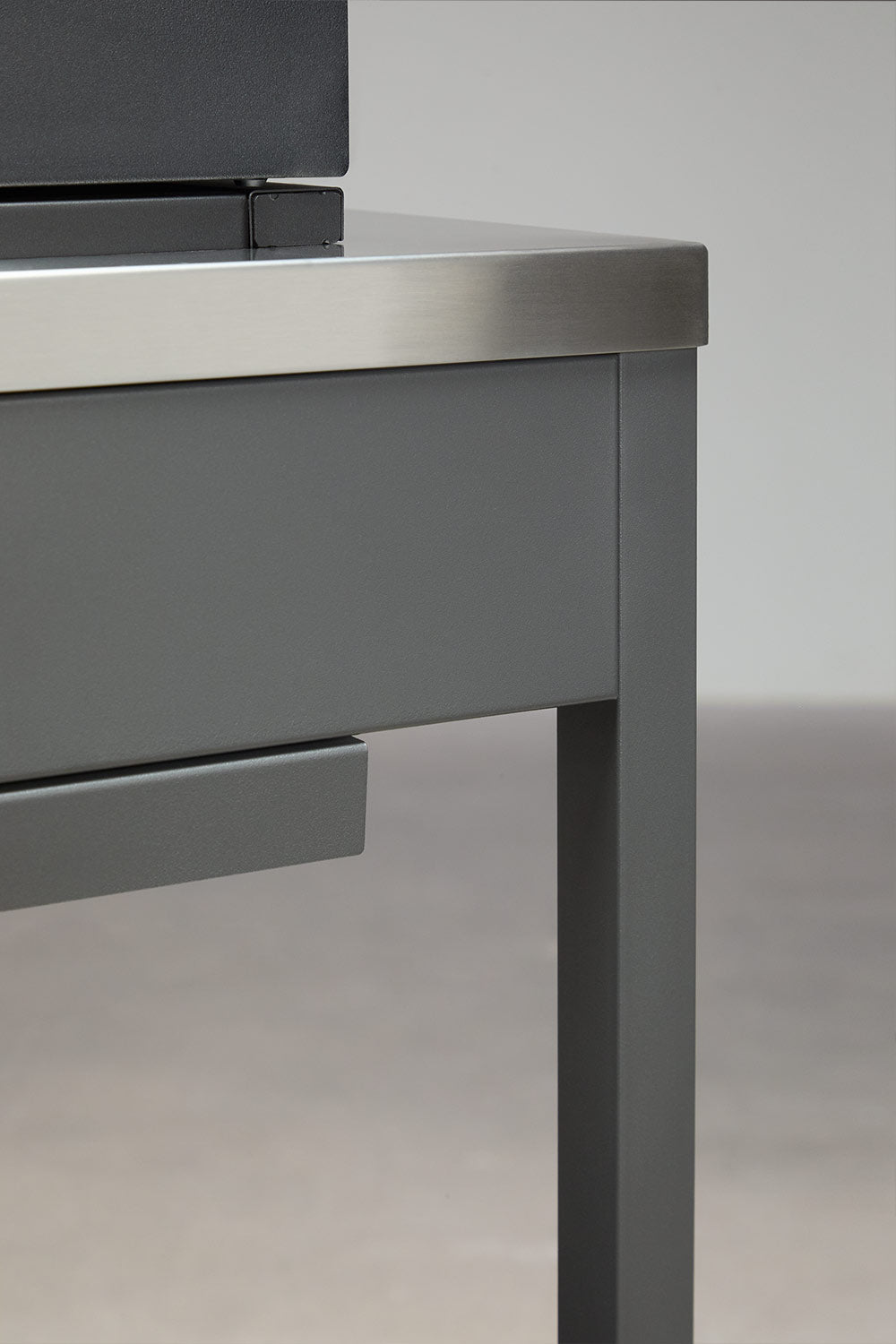 Module avec barbecue au charbon pour cuisine modulaire d'extérieur en acier Savona