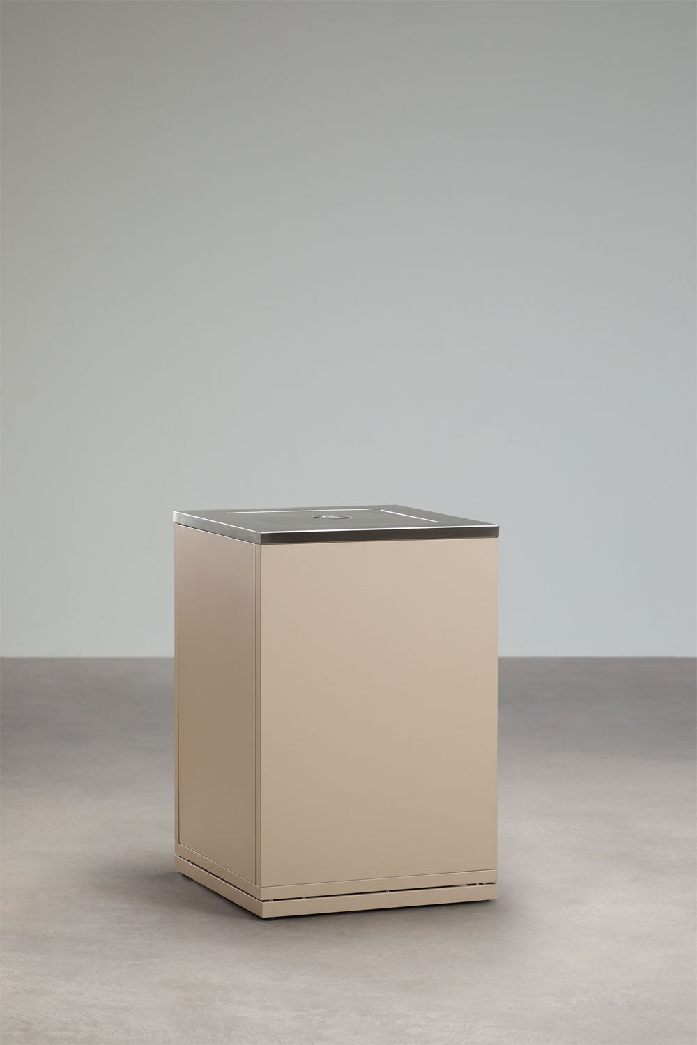 Module d'angle de rangement pour cuisine modulaire extérieure en acier Rivana