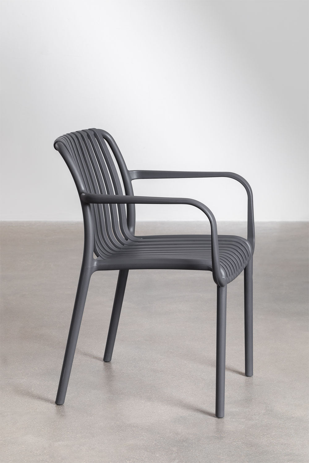 Pack de 4 chaises de salle à manger avec accoudoirs en polypropylène Wendell