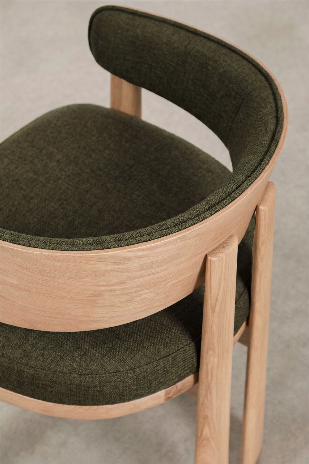 Pack de 4 chaises de salle à manger avec accoudoirs, rembourrées et en bois de chêne Olea Signature