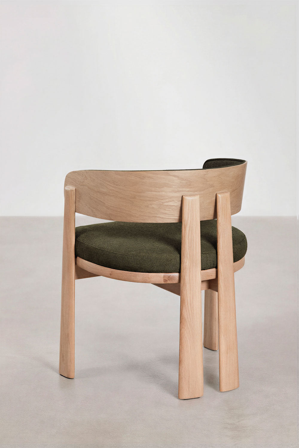 Pack de 4 chaises de salle à manger avec accoudoirs, rembourrées et en bois de chêne Olea Signature
