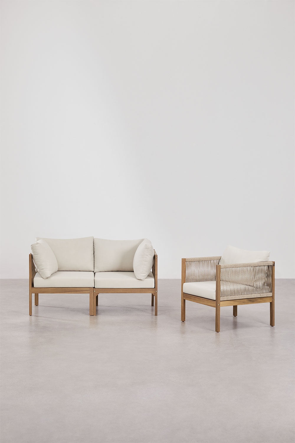 Ensemble de jardin avec canapé modulaire 2 pièces avec accoudoirs et fauteuil en bois d'acacia Branson