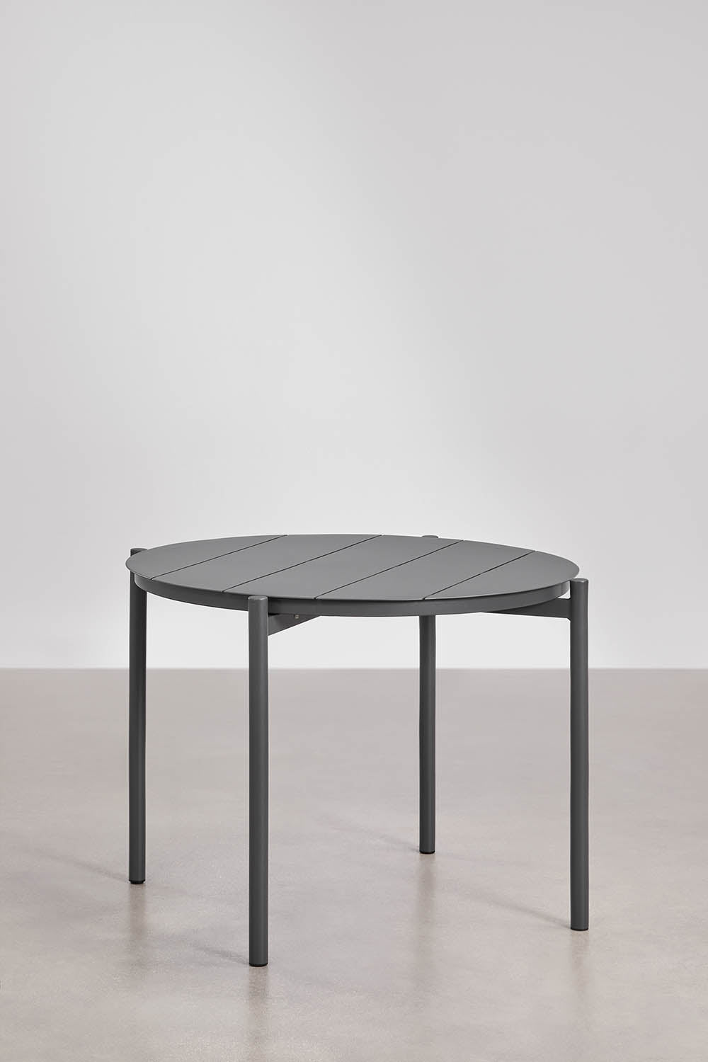 Set de table ronde Ø110 cm en aluminium Elton et 4 chaises de jardin empilables en polypropylène Graneli