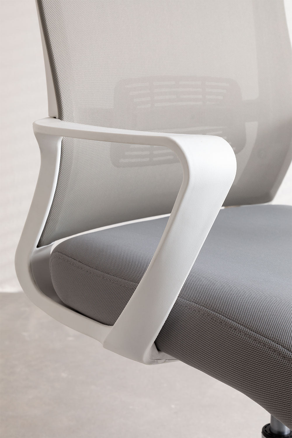 Chaise de bureau avec roulettes et accoudoirs en polypropylène Teill Colors