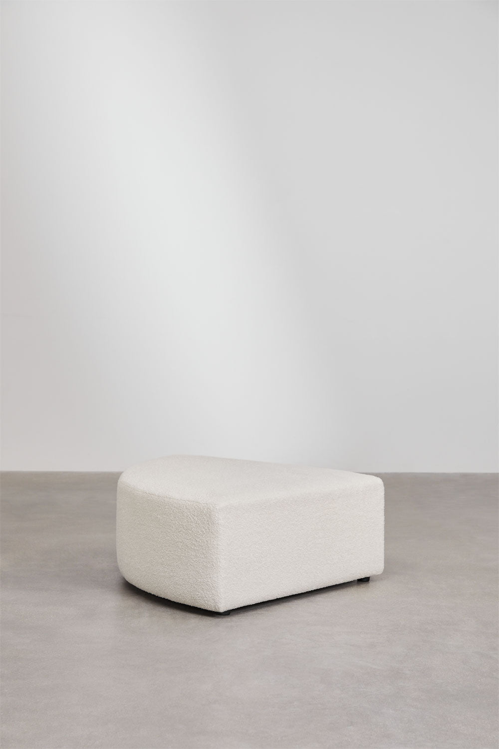 Canapé modulaire 2 pièces avec 2 poufs triangulaires en tissu bouclette Borjan