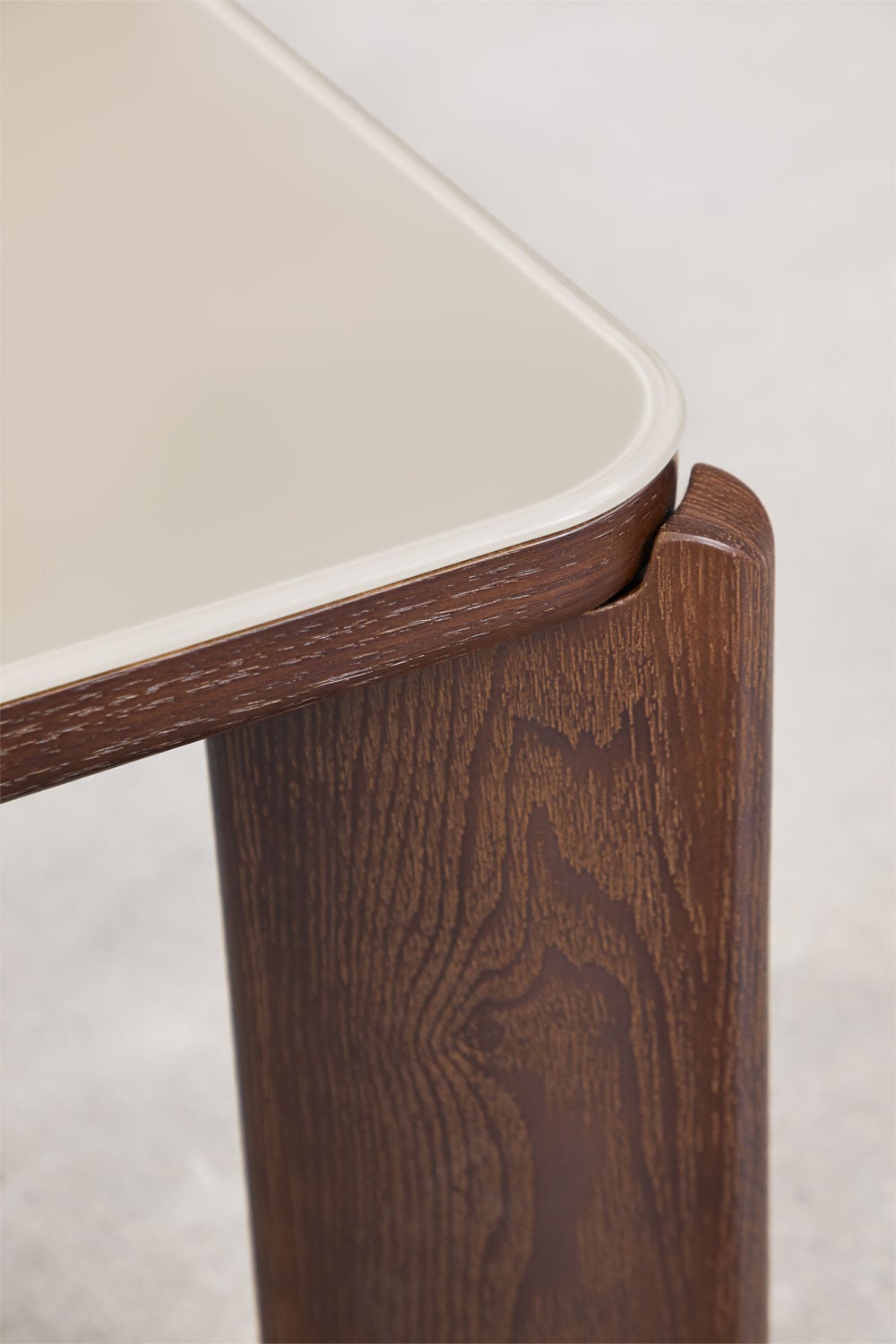 Table basse carrée 80x80 cm en verre trempé et MDF Nilea