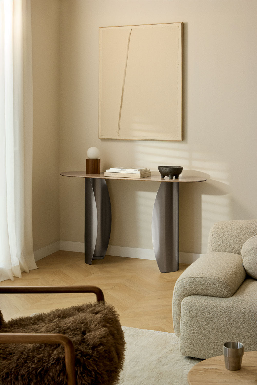 Console d'entrée ovale 135x40 cm en travertin et acier inoxydable Neriyu