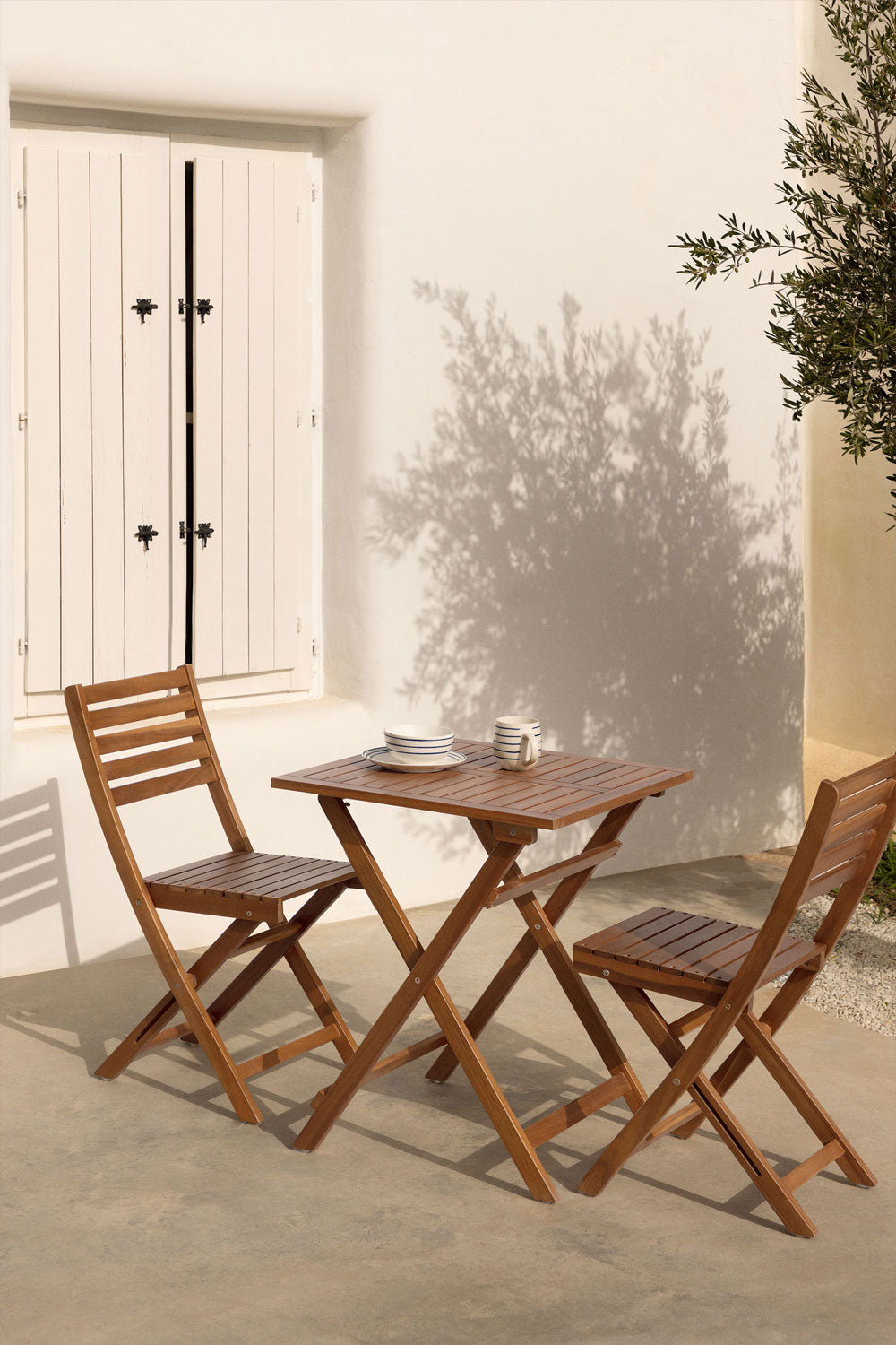 Table de jardin carrée 60x60 cm pliable en bois d'acacia Delawer