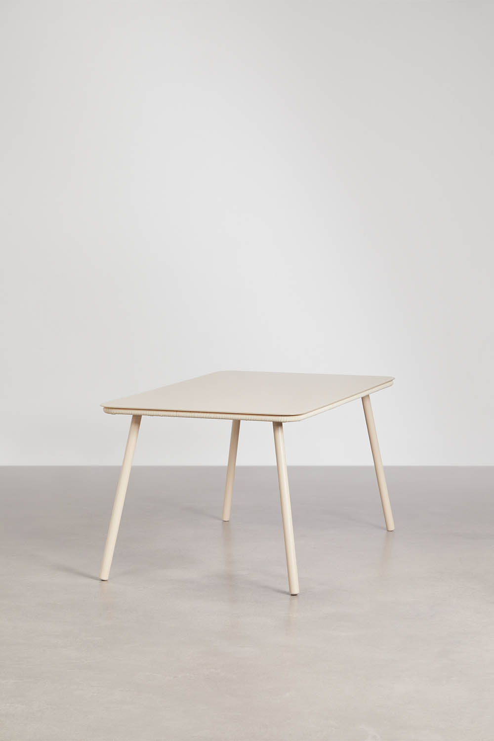 Table de jardin rectangulaire 160x90 cm en verre Arhiza