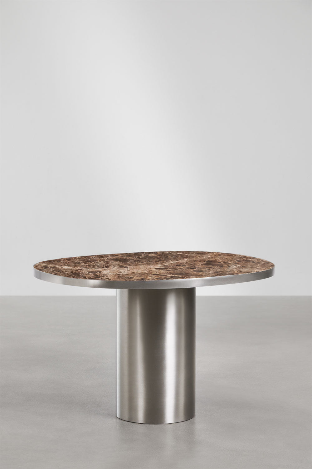 Table de salle à manger ovale 120x100 cm en pierre naturelle et acier inoxydable Fertrix